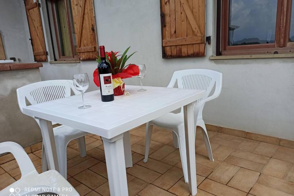 Casa Cao Appartamento "L'Ulivo" Nurachi Exterior foto